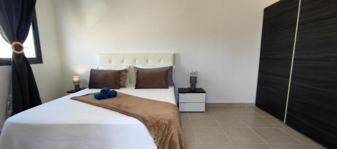 Triplex 8 Islas كاليتا ذي فوستي المظهر الخارجي الصورة