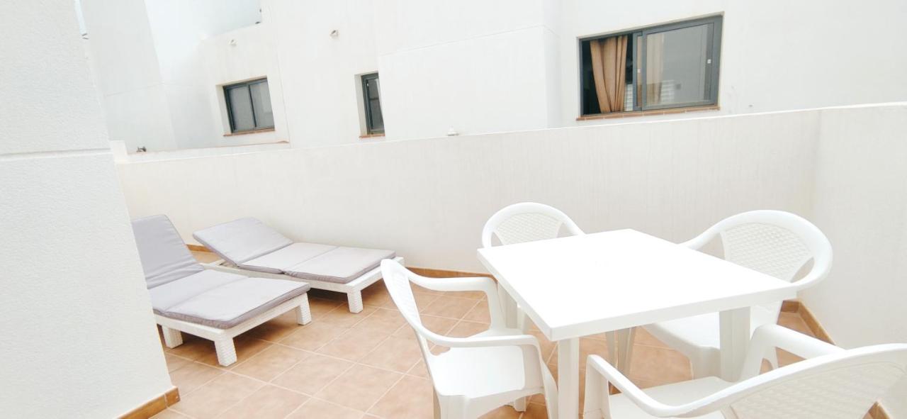 Triplex 8 Islas كاليتا ذي فوستي المظهر الخارجي الصورة